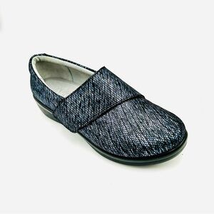 Alegria shoes Lauryn clogs metallic like new blue women size 7 to 7.5 EU 38